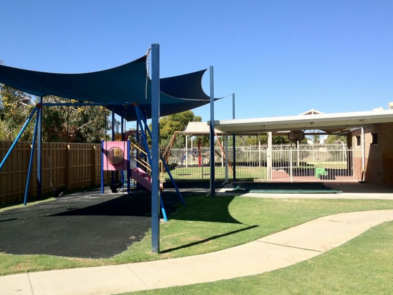 warnbro-family-community-centre-outdoor-playground-3